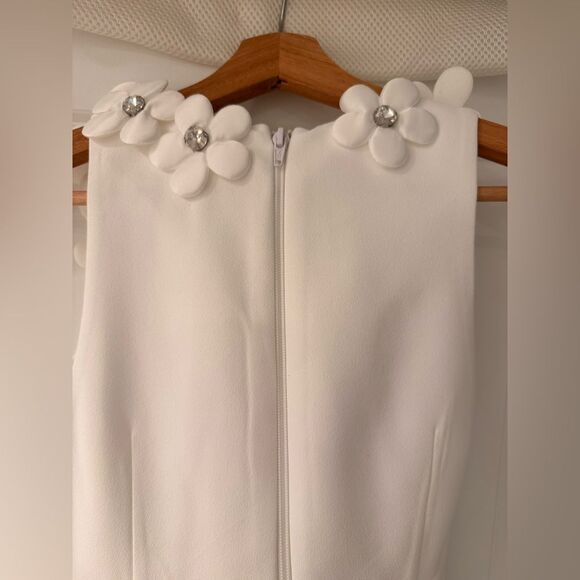 NWOT BRONX AND BANCO Estelle White Mini Dress , Elegant Floral Dress - Picture 12 of 16